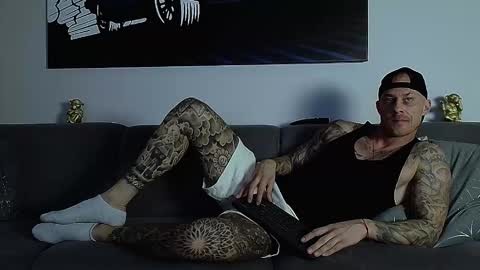 Calvin  online show from October 4, 11:13 pm