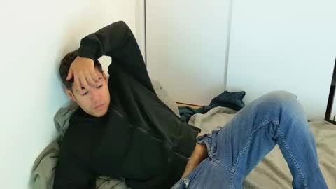 camara110 online show from October 27, 6:41 pm