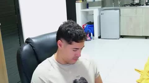 camara110 online show from March 3, 1:56 am