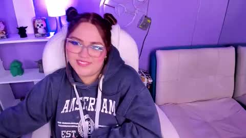 Camila Osorio online show from December 18, 10:38 pm