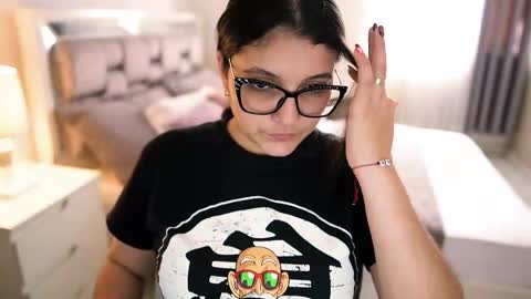 Camila buitrago online show from October 27, 2:39 pm