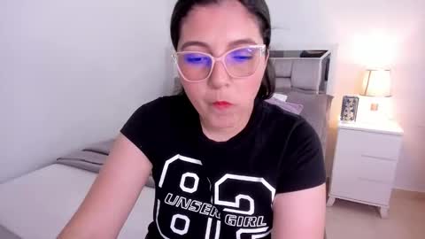 Camila buitrago online show from March 21, 11:41 pm