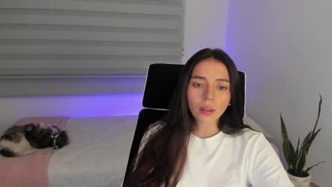  C A M I  online show from March 21, 11:08 pm