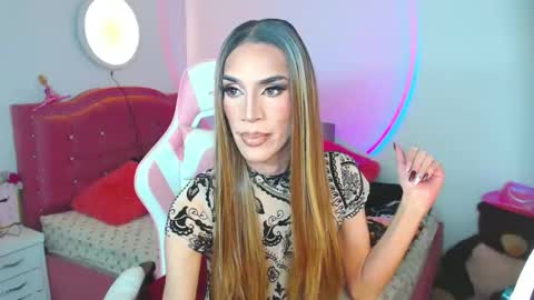 Camila online show from January 11, 9:10 pm