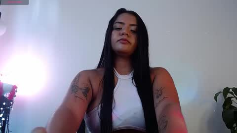 camila_torresss online show from April 29, 8:02 pm