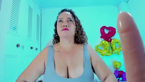 Snapshot of camilaa_foxxx chatting on February 13, 11:58 pm camilaa foxxx online show from February 13, 11:58 pm