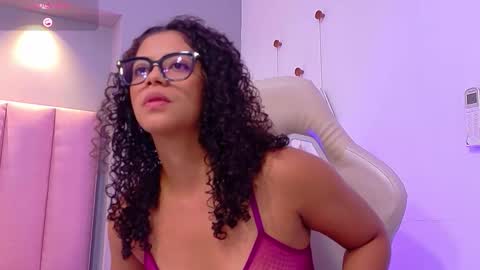 Camila online show from November 11, 12:40 pm