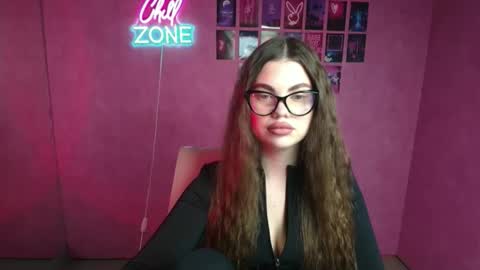 Camilla online show from December 16, 12:33 pm