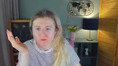 camilladreamer online show from March 8, 12:55 am