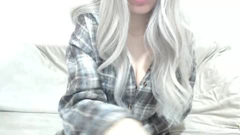 CamilleBunny online show from February 6, 3:43 am