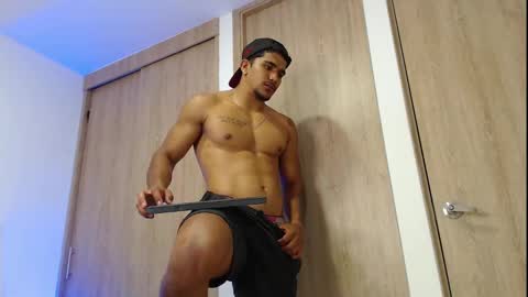 Snapshot of camilo_contre21 chatting on September 18, 9:52 pm camilo_contre21 online show from September 18, 9:52 pm