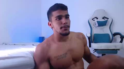 camilo_contre21 online show from March 12, 8:01 pm