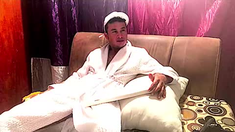 camivaron online show from February 6, 5:14 am