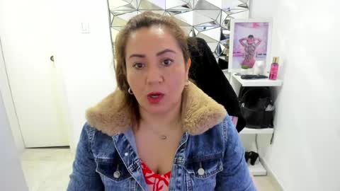 camixxx_m online show from May 7, 12:23 pm