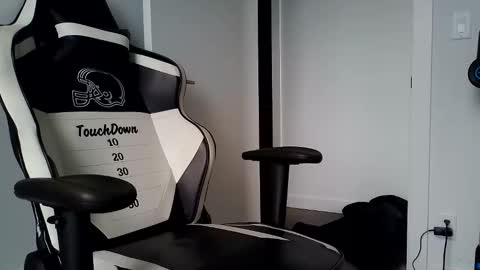 Devon online show from June 3, 1:41 am