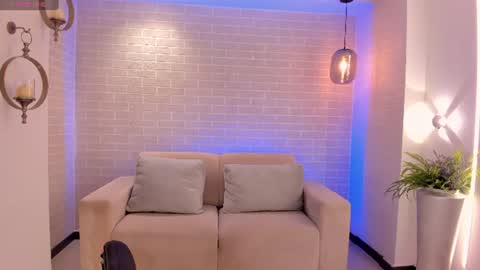  Candanse R  online show from June 20, 3:35 am