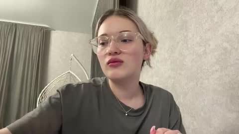 Lina online show from February 24, 3:04 pm