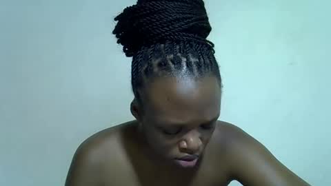 candiemaya online show from January 14, 6:27 pm