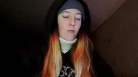 Candi online show from November 12, 8:05 am