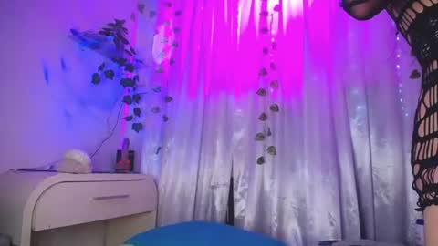 candy_bunnny online show from June 17, 8:41 am