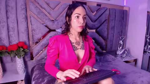 Snapshot of candy_dim chatting on October 22, 8:32 pm candy_dim online show from October 22, 8:32 pm