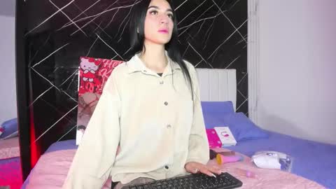 Leila  online show from February 27, 6:39 am