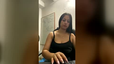 candy_liittle18 online show from August 4, 2:18 am