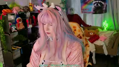Mary online show from July 12, 1:31 am