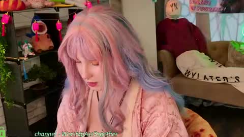 Mary online show from June 25, 1:24 am
