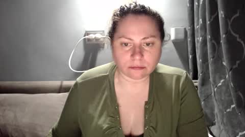 Laura online show from May 20, 7:09 pm