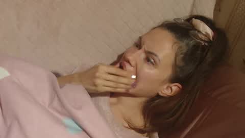 say meow and send tip  online show from November 12, 6:54 pm