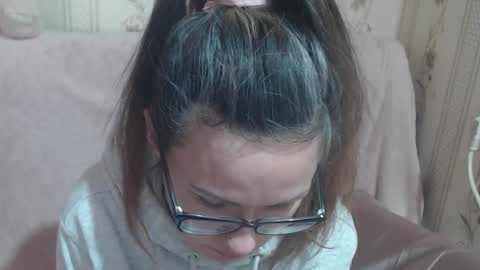 say meow and send tip  online show from February 1, 11:29 am