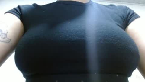 candymilfff online show from July 13, 10:46 pm