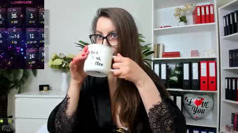 Snapshot of candywesst chatting on February 22, 9:56 am Candy  My pleasure its in  your hands online show from February 22, 9:56 am