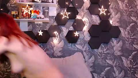 Mia online show from March 20, 4:06 am