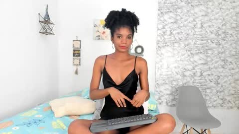 Canhela online show from November 30, 4:03 pm