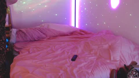 Snapshot of cannababykush chatting on February 3, 7:51 am cnbabyk online show from February 3, 7:51 am