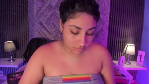 GABRIELA LOPEZ online show from November 20, 4:55 am