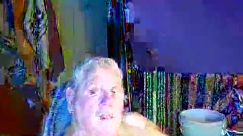 canoelicker69 online show from December 22, 8:59 pm