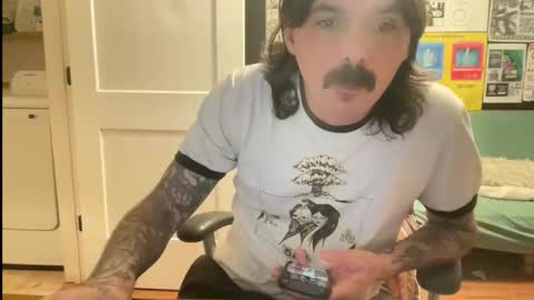 cantleavethehouse online show from March 4, 8:11 am