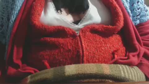 Snapshot of capitanfuturo44 chatting on October 28, 8:10 pm Cinzia  ex regina  online show from October 28, 8:10 pm