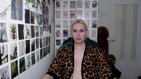 Capricious Scorpio Afa online show from April 1, 1:52 pm