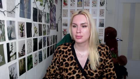 Capricious Scorpio Afa online show from April 4, 4:25 pm