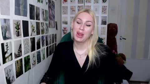 Capricious Scorpio Afa online show from April 29, 5:51 pm