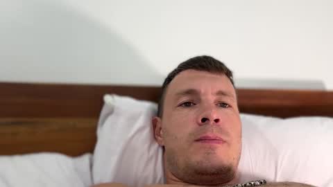 Snapshot of capt_oliver chatting on September 21, 5:33 am follow my twitter  online show from September 21, 5:33 am