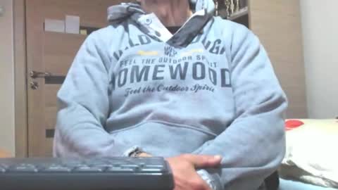 Laz online show from December 2, 8:34 am