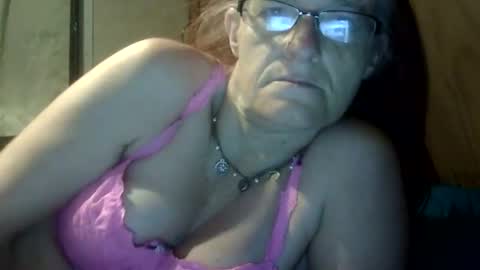 carleeswoman08 online show from March 24, 11:16 am