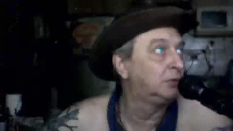 carlos712009 online show from March 6, 7:07 am