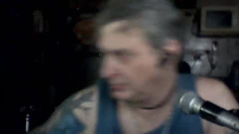 carlos712009 online show from April 17, 7:11 am