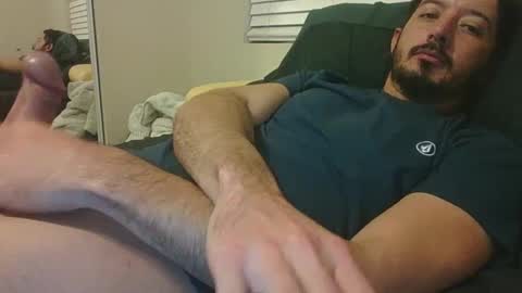 Snapshot of carloxxx24 chatting on December 7, 5:32 am DBX online show from December 7, 5:32 am
